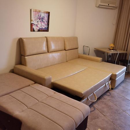 Dl Apartments Aheloy Buitenkant foto