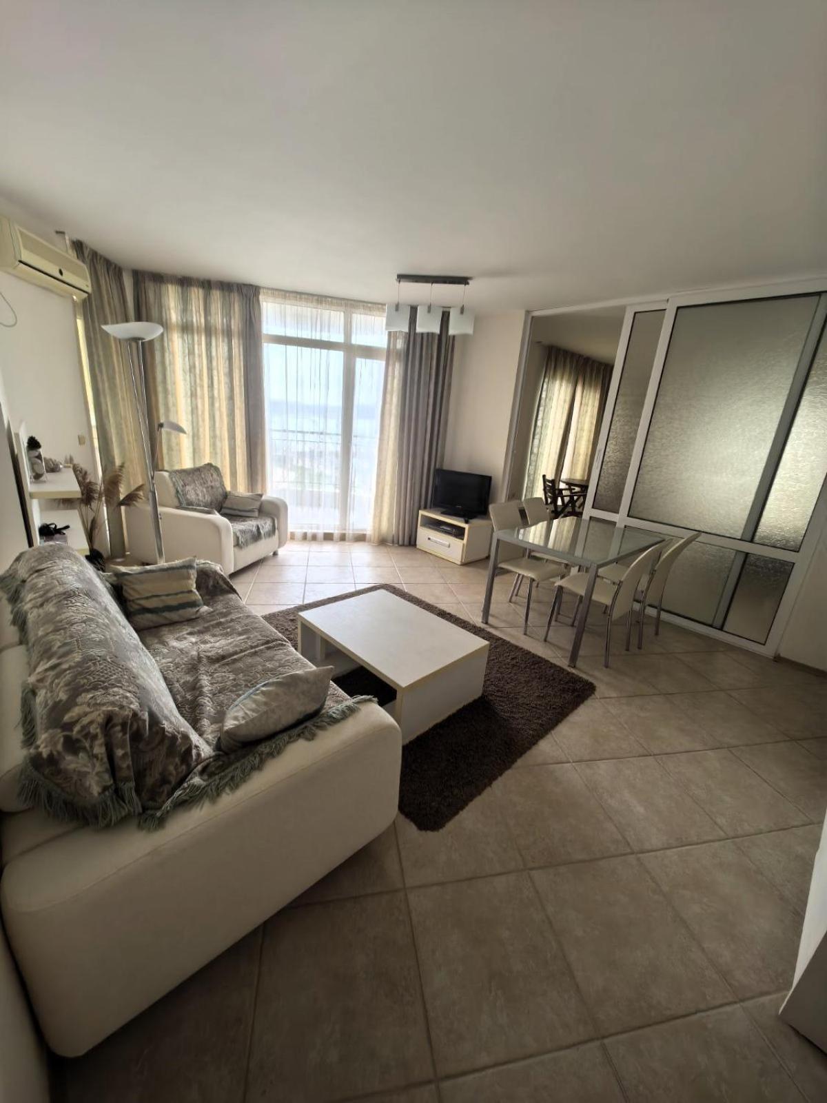 Dl Apartments Aheloy Buitenkant foto